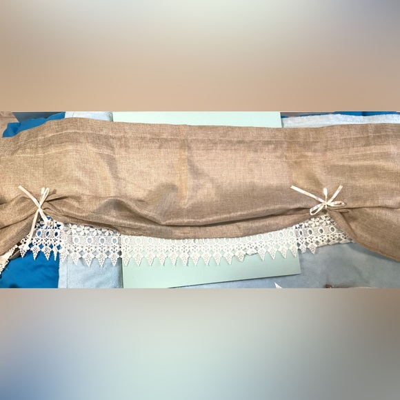 Collection etc 2 pieces beautiful valances 14 1/2”x 57 1/2” - Picture 2 of 4